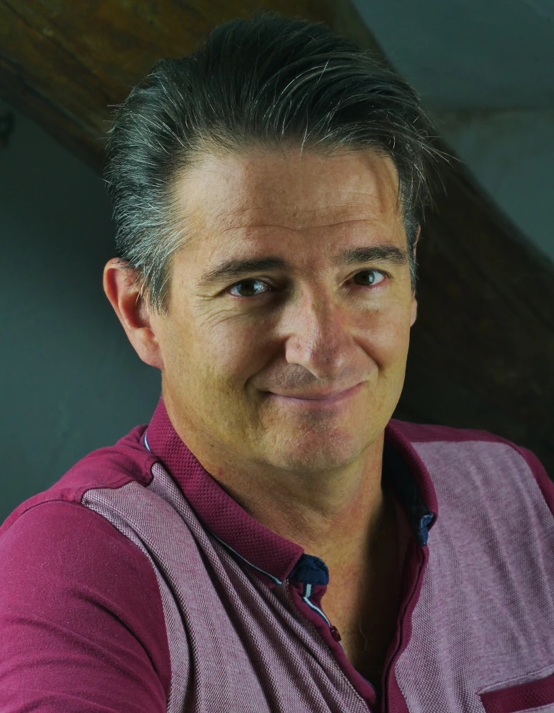 Stéphane POIREL : Photographe, réalisateur écrivain