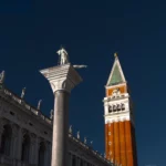 Campanile place Saint-Marc