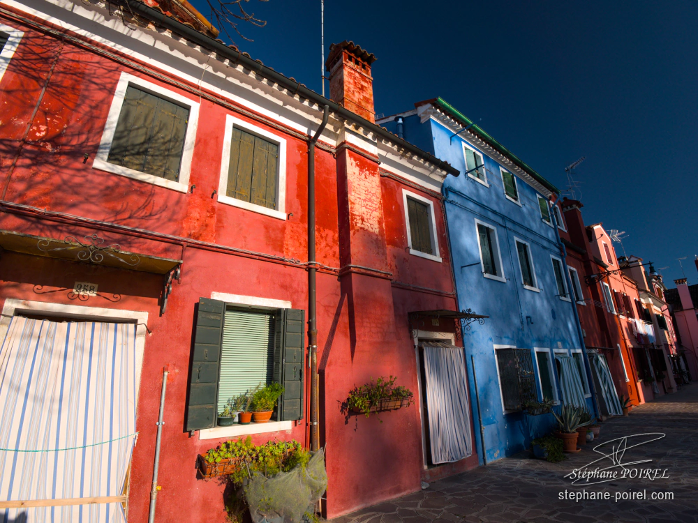 Façades de couleurs à Burano