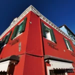 Rouge sur bleu à Burano