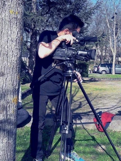 Vidéaste cameraman cadreur réalisateur filmmaker