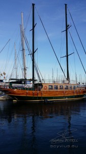 Photo d'un bateau au port de Cambrils