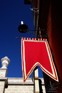 Photo drapeau à Tolède en Espagne