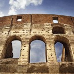 Photo façade du Colisée à Rome
