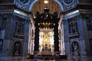 Photo intérieur de la Basilique Saint-Pierre à Rome