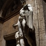 Photo statue dans le centre historique de Rome