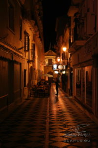 Photo centre ville de Ronda de nuit