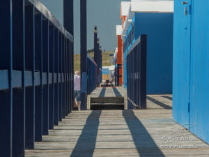 Photo des cabines en front de mer à St-Gilles