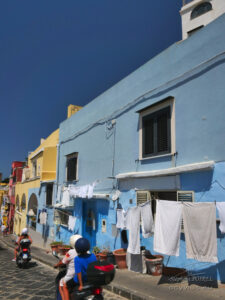 Maison de pêcheur bleue