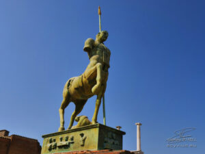 Statue dans le forum