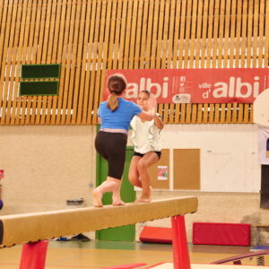 P1355437